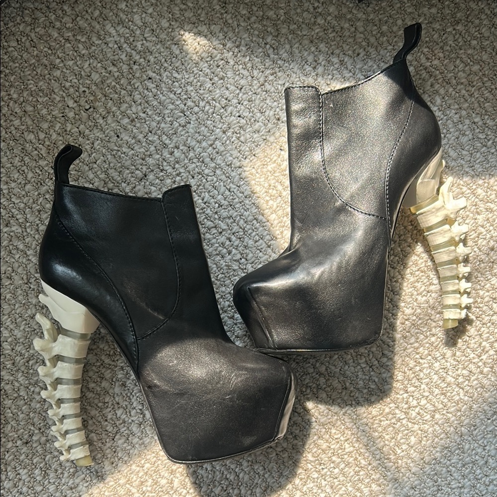 🥳SOLD!!! DSQUARED2 Spine Boots Sz 38
